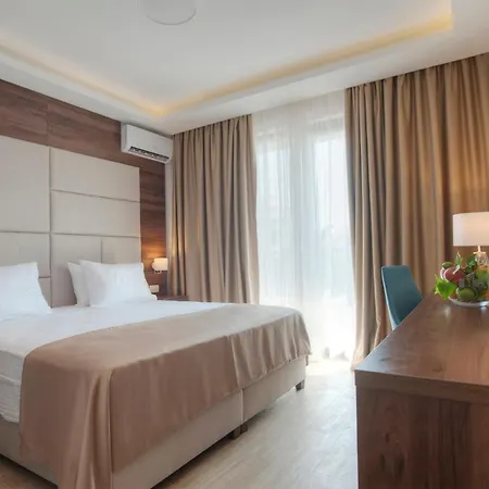 Hotel Twelve By Aycon