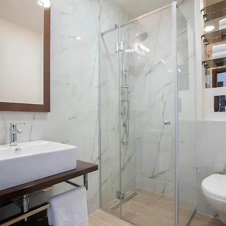 Twelve By Aycon Hotel 4*