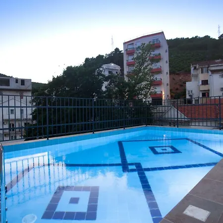 Twelve By Aycon Hotel 4*