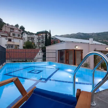 Twelve By Aycon 4* Budva