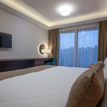 Hotel Twelve By Aycon Budva
